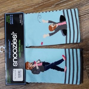 NWT Snoozies Socks Blue Gray Stripes woman falling in pot hole texting phone